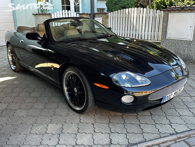 Jaguar XKR